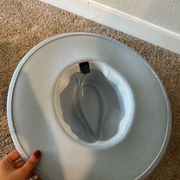 Hat - Picture 3 of 3